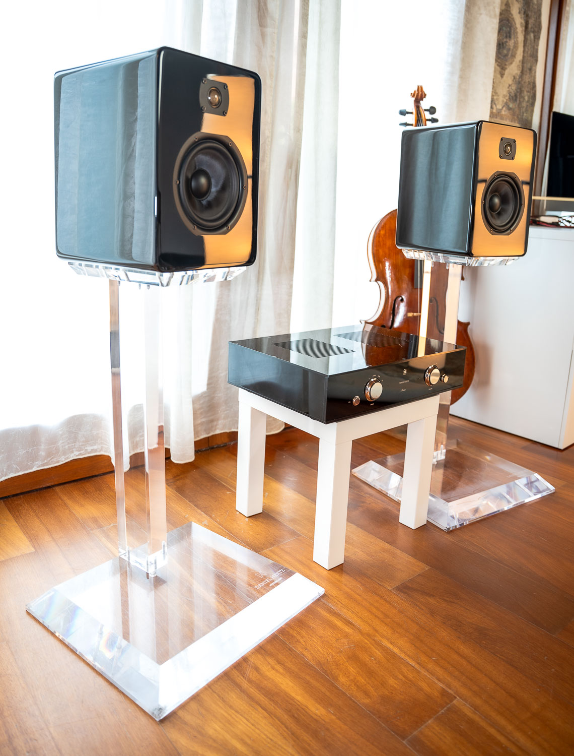 Eva speakers